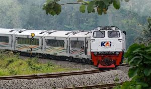 KDM Pastikan Kereta Pariwisata "Jakalalana" Meluncur Mulai Pertengahan Desember 2025