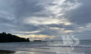 Dua Keunikan Ini Jadi Alasan Turis Favoritkan Pantai Pangandaran Saat Liburan