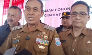 Wali Kota Cimahi Jelaskan Alasan Penebangan Pohon Depan RSUD Cibabat