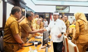 Herman Suryatman Pimpin Rakor Asisten Ekbang se-Jabar: Kerja Lebih Terukur dan Substantif