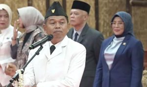 Pesan KDM di Pelantikan Bupati Bekasi: Bupati Jangan Titip Tender Proyek dan Berbisnis